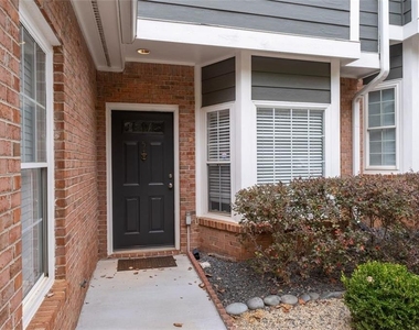 2680 Pine Tree Road Ne - Photo Thumbnail 3