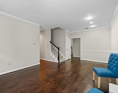 2680 Pine Tree Road Ne - Photo Thumbnail 5