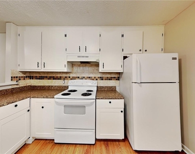 1289 Knoll Court Nw - Photo Thumbnail 4