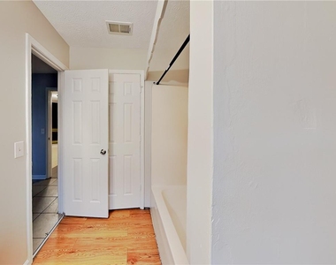 1289 Knoll Court Nw - Photo Thumbnail 8