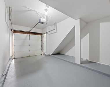238 Algonquin Court - Photo Thumbnail 15