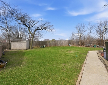 238 Algonquin Court - Photo Thumbnail 16