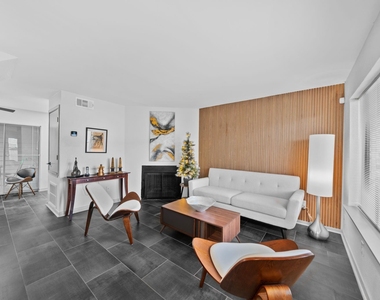 3831 Landmark Drive - Photo Thumbnail 2