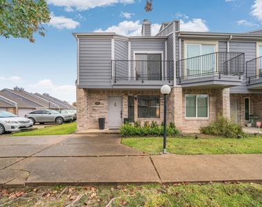 3831 Landmark Drive - Photo Thumbnail 12