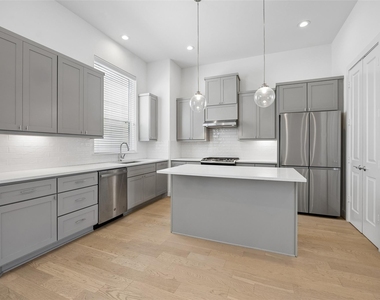 4621 Maxie Street - Photo Thumbnail 20