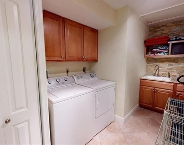 4180 Looking Glass Lane - Photo Thumbnail 14