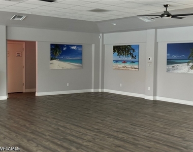 4180 Looking Glass Lane - Photo Thumbnail 33
