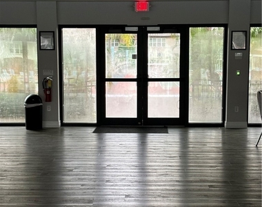 4180 Looking Glass Lane - Photo Thumbnail 30