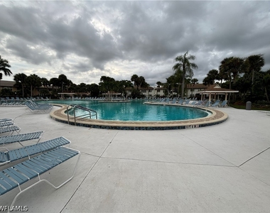 4180 Looking Glass Lane - Photo Thumbnail 25