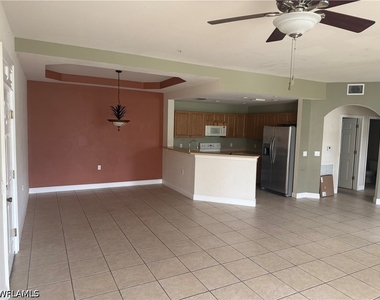 3939 Pomodoro Circle - Photo Thumbnail 7