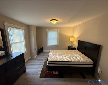 2209 Fairmount Avenue - Photo Thumbnail 7