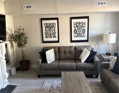 2209 Fairmount Avenue - Photo Thumbnail 1