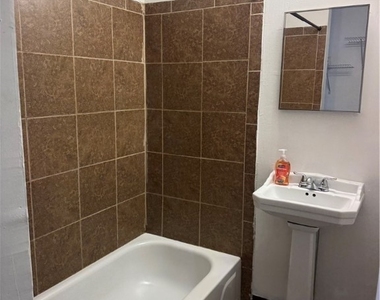21506 Pannill Street - Photo Thumbnail 4
