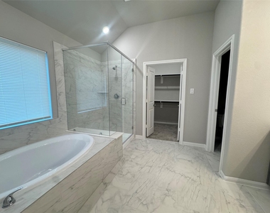 19232 Hazel Firs Court - Photo Thumbnail 6