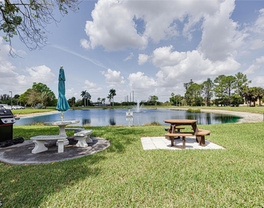 16200 Bay Pointe Boulevard - Photo Thumbnail 21
