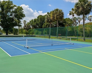 16200 Bay Pointe Boulevard - Photo Thumbnail 29