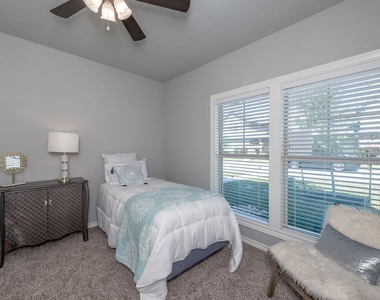 3617 Kenyon Drive - Photo Thumbnail 7