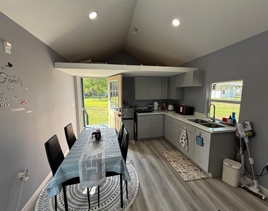 13298 County Road 190 - Photo Thumbnail 11