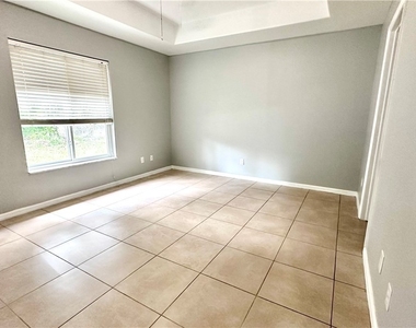 213 Se 24th Avenue - Photo Thumbnail 5