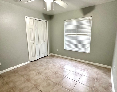213 Se 24th Avenue - Photo Thumbnail 8