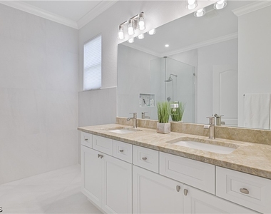 15550 Pascolo Lane - Photo Thumbnail 21