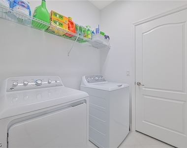 15550 Pascolo Lane - Photo Thumbnail 32