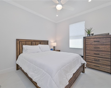 15550 Pascolo Lane - Photo Thumbnail 29