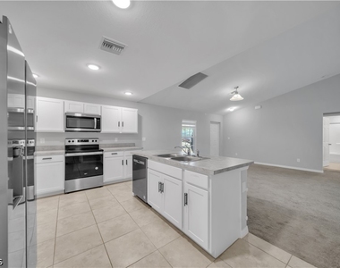 2617 53rd Street W - Photo Thumbnail 6
