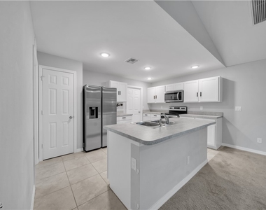 2617 53rd Street W - Photo Thumbnail 4