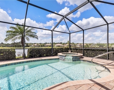 10960 Cherry Laurel Drive - Photo Thumbnail 7