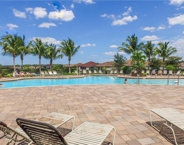 10960 Cherry Laurel Drive - Photo Thumbnail 24