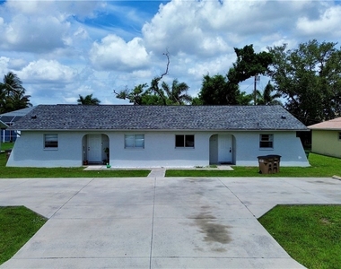 1720 Sw Santa Barbara Place - Photo Thumbnail 21
