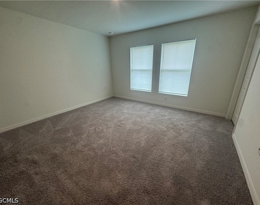 858 Friendship Circle - Photo Thumbnail 6