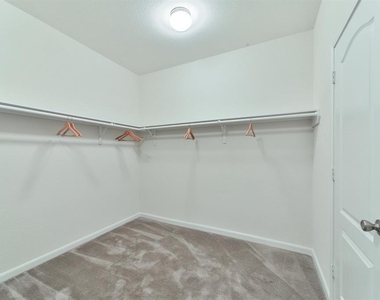 25206 Farmdale Lane - Photo Thumbnail 20