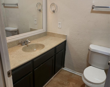 12500 Sandpiper Drive - Photo Thumbnail 8