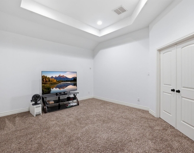 135 Deerfield Meadow Drive - Photo Thumbnail 28