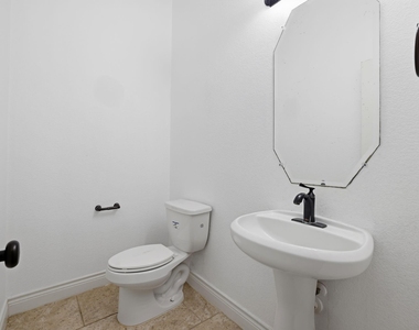 135 Deerfield Meadow Drive - Photo Thumbnail 19