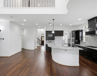 135 Deerfield Meadow Drive - Photo Thumbnail 17
