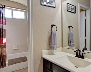 135 Deerfield Meadow Drive - Photo Thumbnail 35