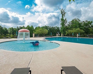 135 Deerfield Meadow Drive - Photo Thumbnail 46