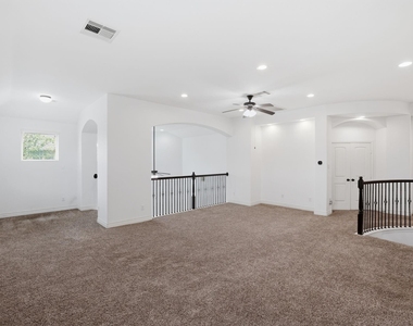 135 Deerfield Meadow Drive - Photo Thumbnail 27