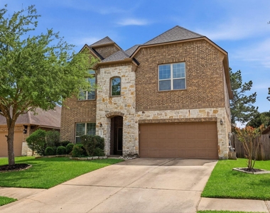 135 Deerfield Meadow Drive - Photo Thumbnail 2