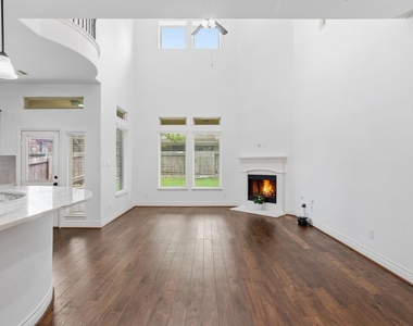 135 Deerfield Meadow Drive - Photo Thumbnail 18
