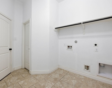 135 Deerfield Meadow Drive - Photo Thumbnail 23