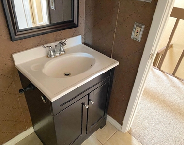 3166 Windchase Boulevard - Photo Thumbnail 12