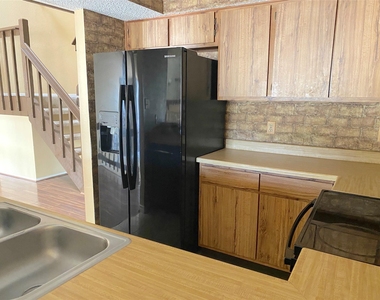 3166 Windchase Boulevard - Photo Thumbnail 9