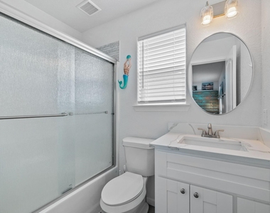 139 W Palm Street - Photo Thumbnail 22