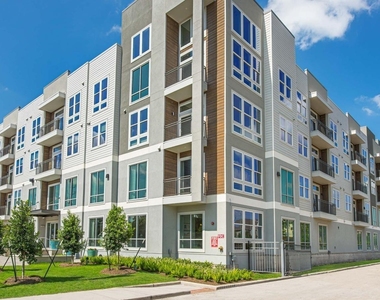 9330 Main Street - Photo Thumbnail 15