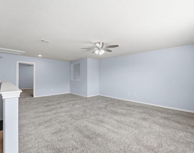 719 Longstreet Drive - Photo Thumbnail 8