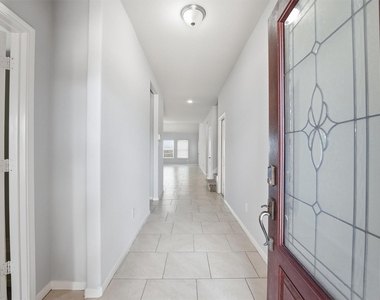 719 Longstreet Drive - Photo Thumbnail 20